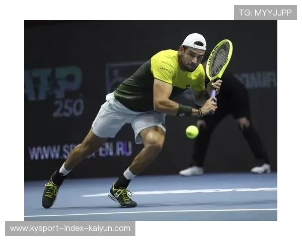 羽毛球国际赛反拍推球直落底线成关键分：掌控baseline的致胜艺术